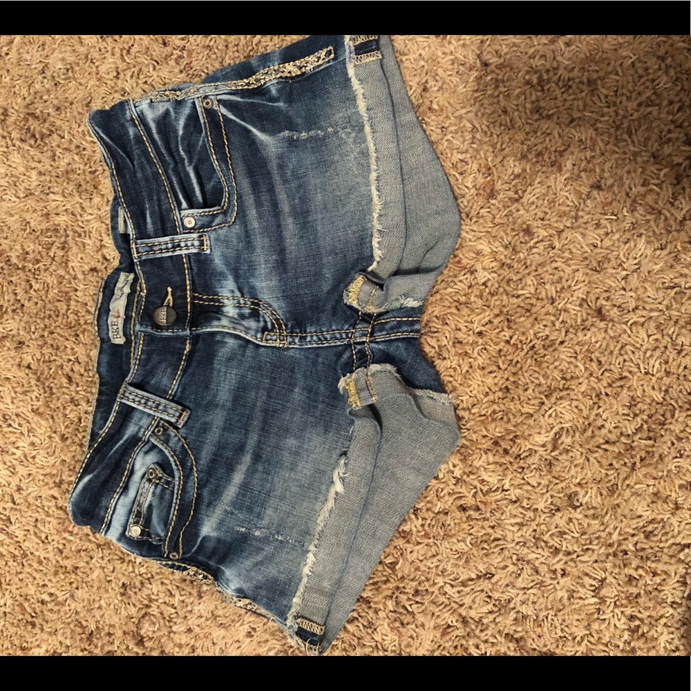 BKE Sabrina short size 27